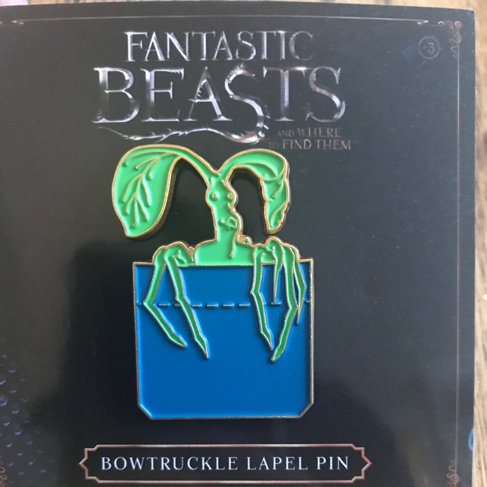Harry Potter Bowtruckle Lapel Pin